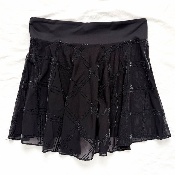 Mirella Black Elastic Mesh + Velvet Detail Ballet Skirt | Size Medium - Picture 8 of 13